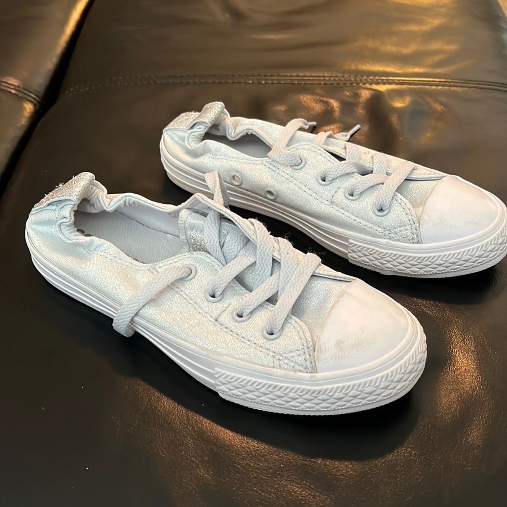 Grey Converse tennis shoes